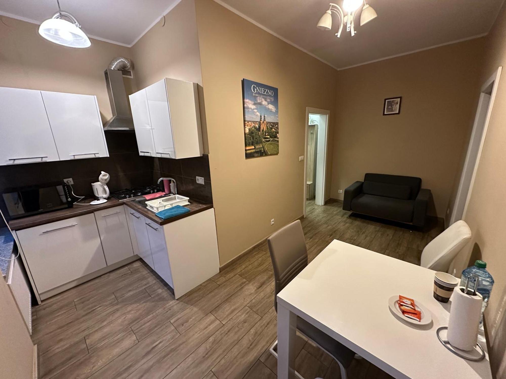 גניזנו Apartament Kleopatra מראה חיצוני תמונה